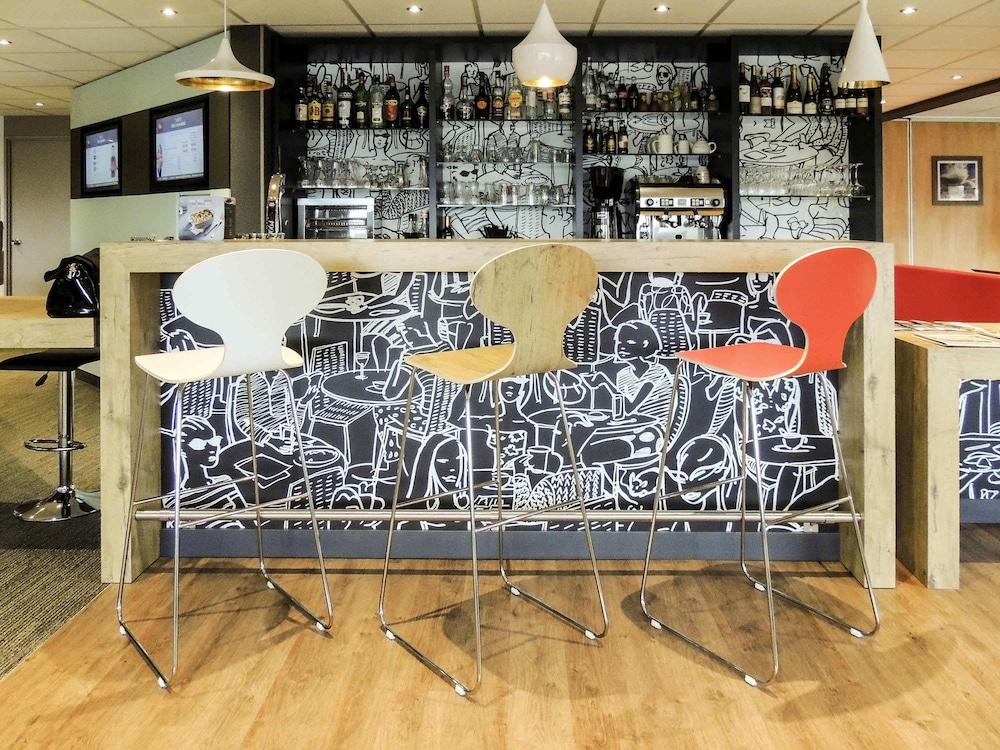 Ibis Auray 4/65