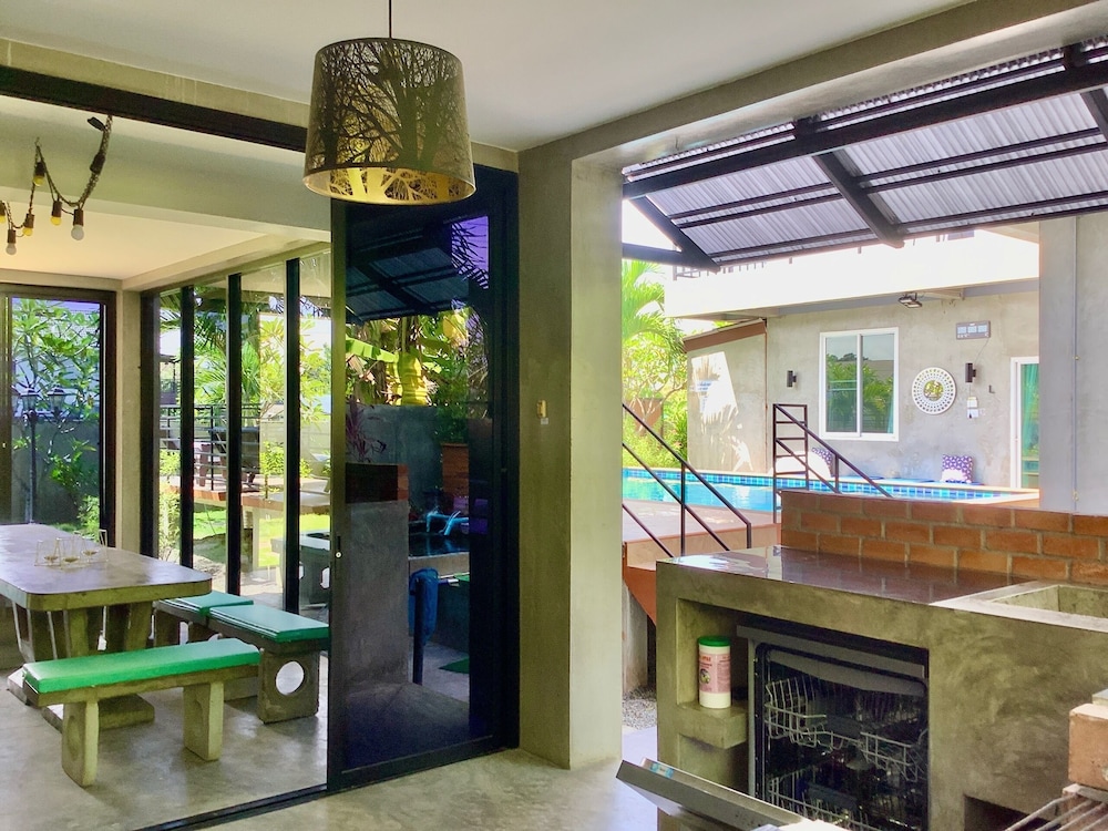 Villa Rajapruek 11/50