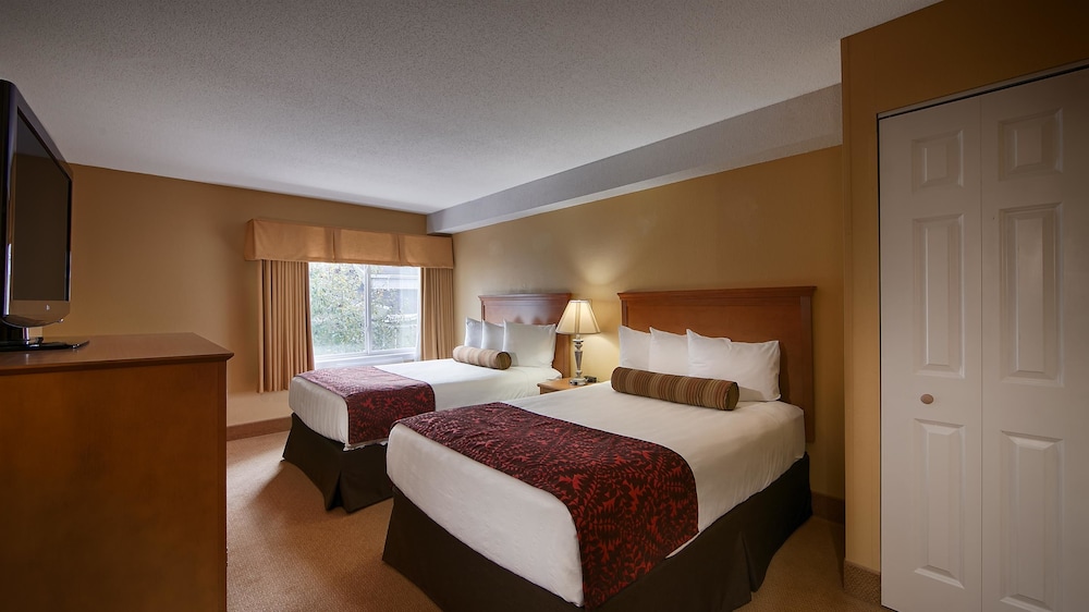 Best Western Plus Windjammer Inn & Conference Center 18/46