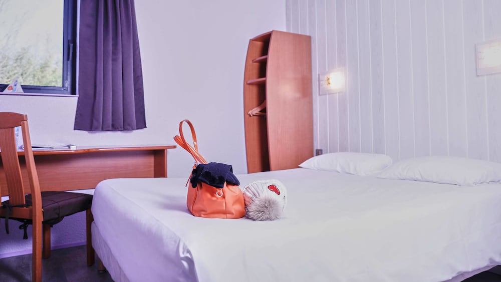 Brit Hotel Chambery 16/55
