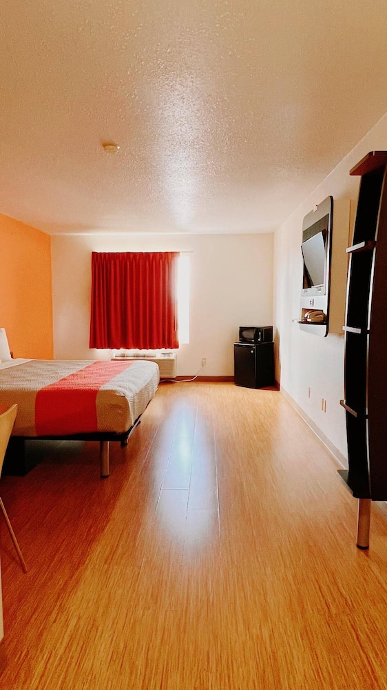Motel6 Regina, SK 27/62
