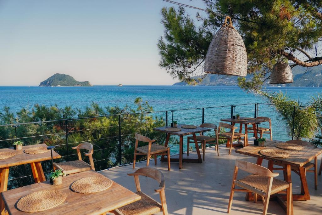 Gloria Maris Hotel Suites and Villas - Adults Only 60/74
