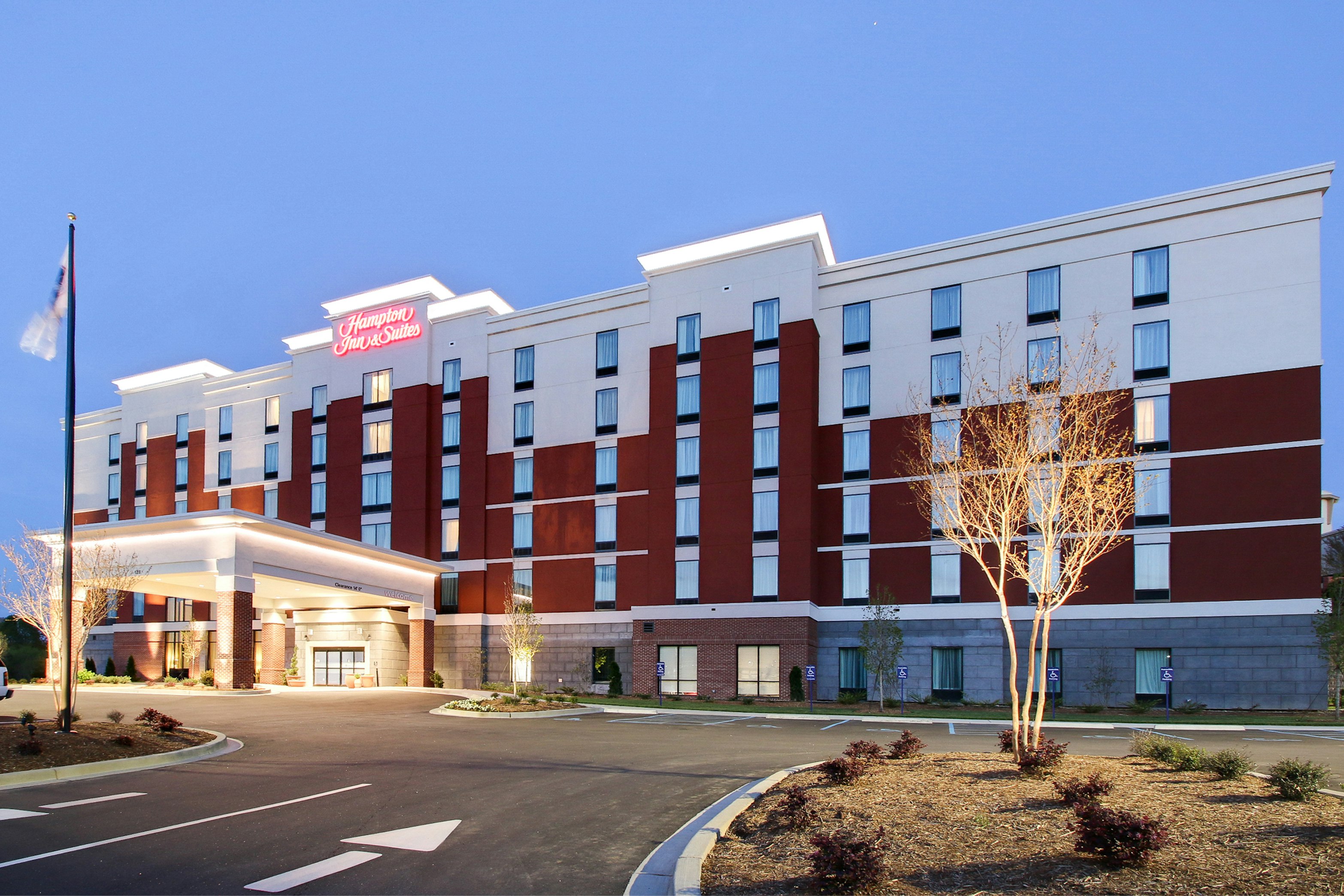 Hampton Inn Suites Greenville Airport 54/56