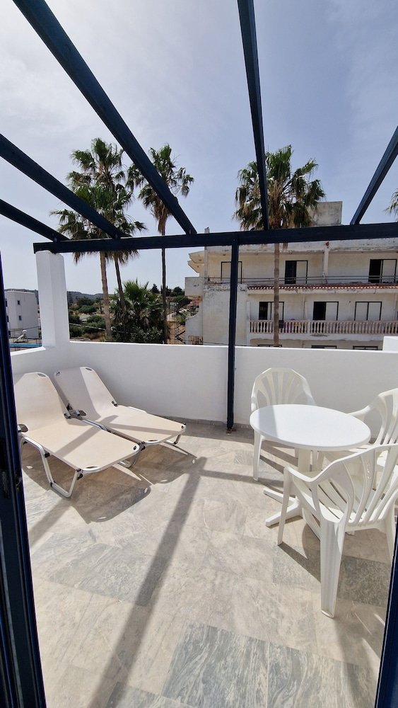 Kaloxenia Apartments 45/50