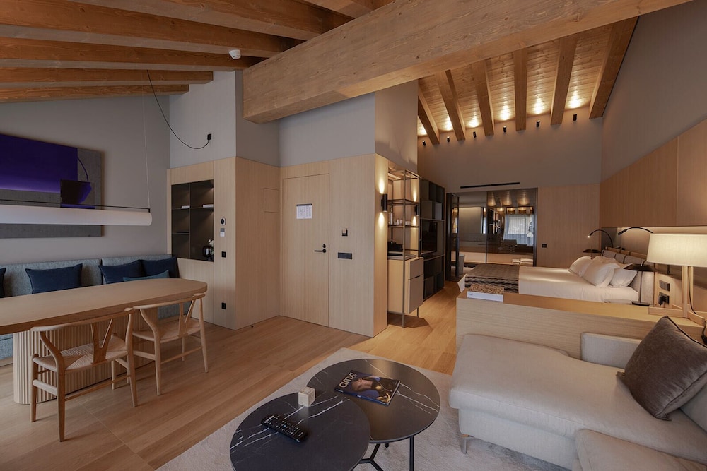 The Blackpine Hotel, Small Luxury Hotels 30/46