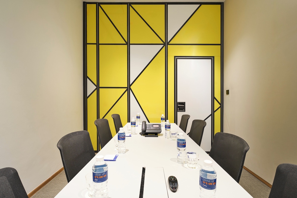 Holiday Inn Express Singapore Serangoon 40/49