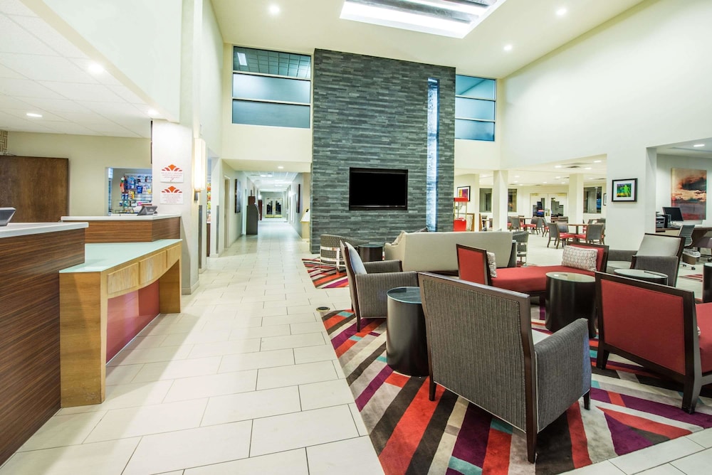 Hawthorn Suites by Wyndham El Paso Airport 19/28