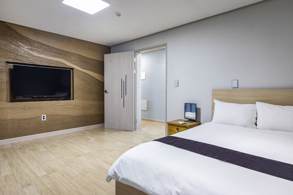 Condo, Panoramic, Twin Beds, 2 Futon Beds, 2 Bathrooms, 47 Pyeong