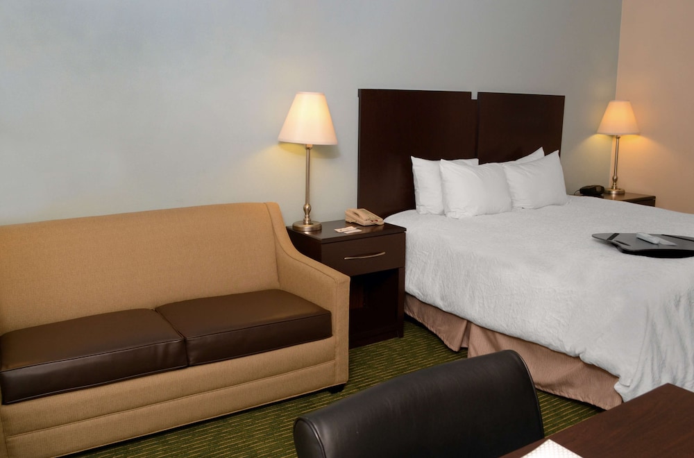 Hampton Inn Sanford 11/32