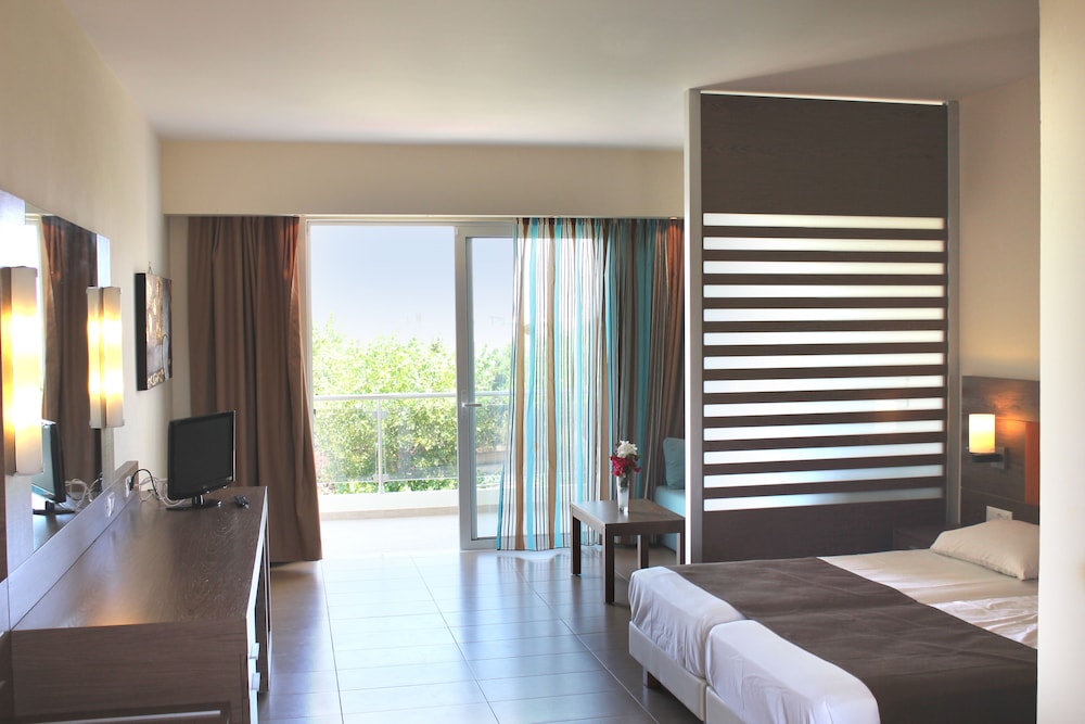 Sea Melody Beach Hotel And Apartments 9/35