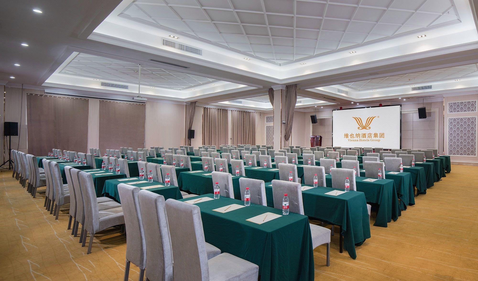 Vienna Hotel (Guangzhou Panyu Qiaonan Aoyuan Square) 45/50