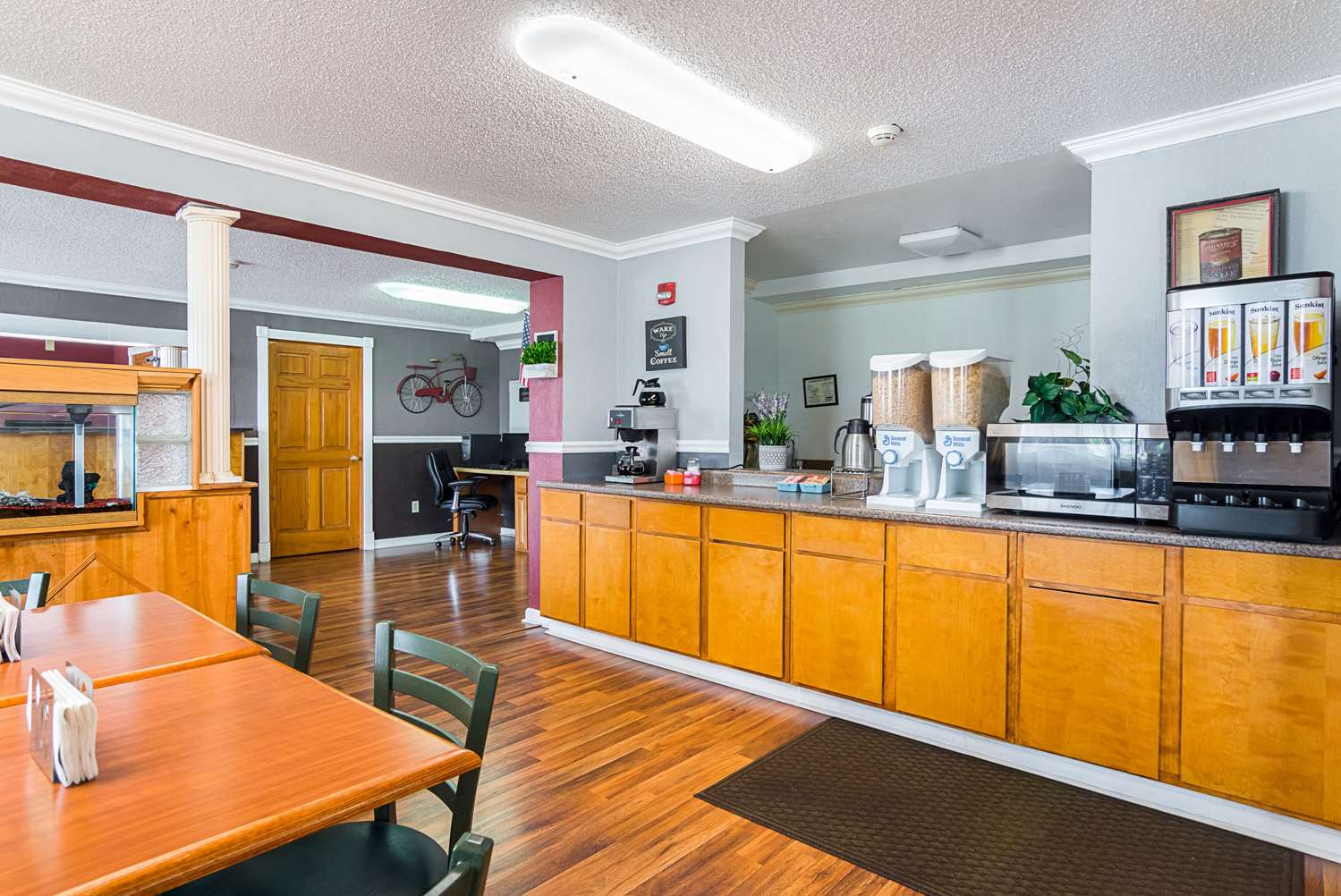 Econo Lodge Jacksonville near Little Rock Air Force Base 26/38