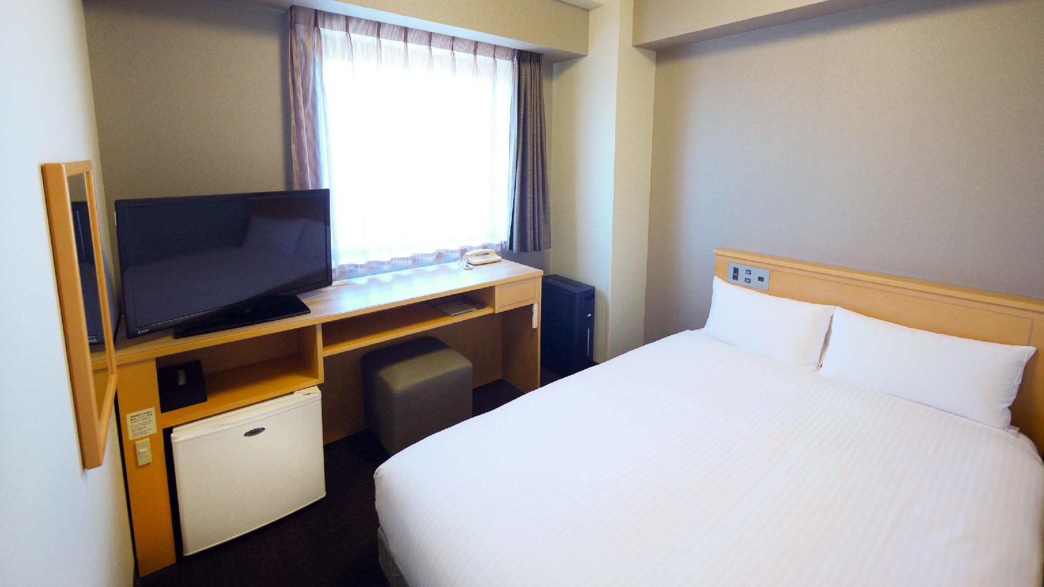 Semi Room, Standard, Semi Double Bed, Smoking