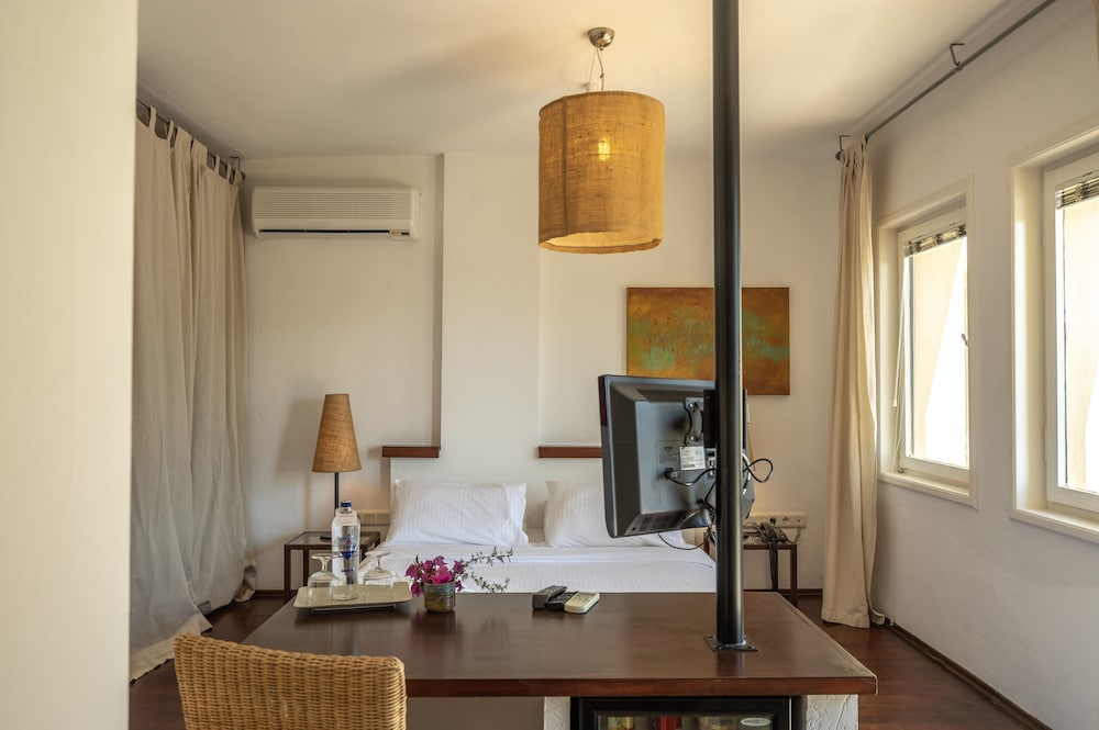 4reasons Hotel And Bistro 18/76