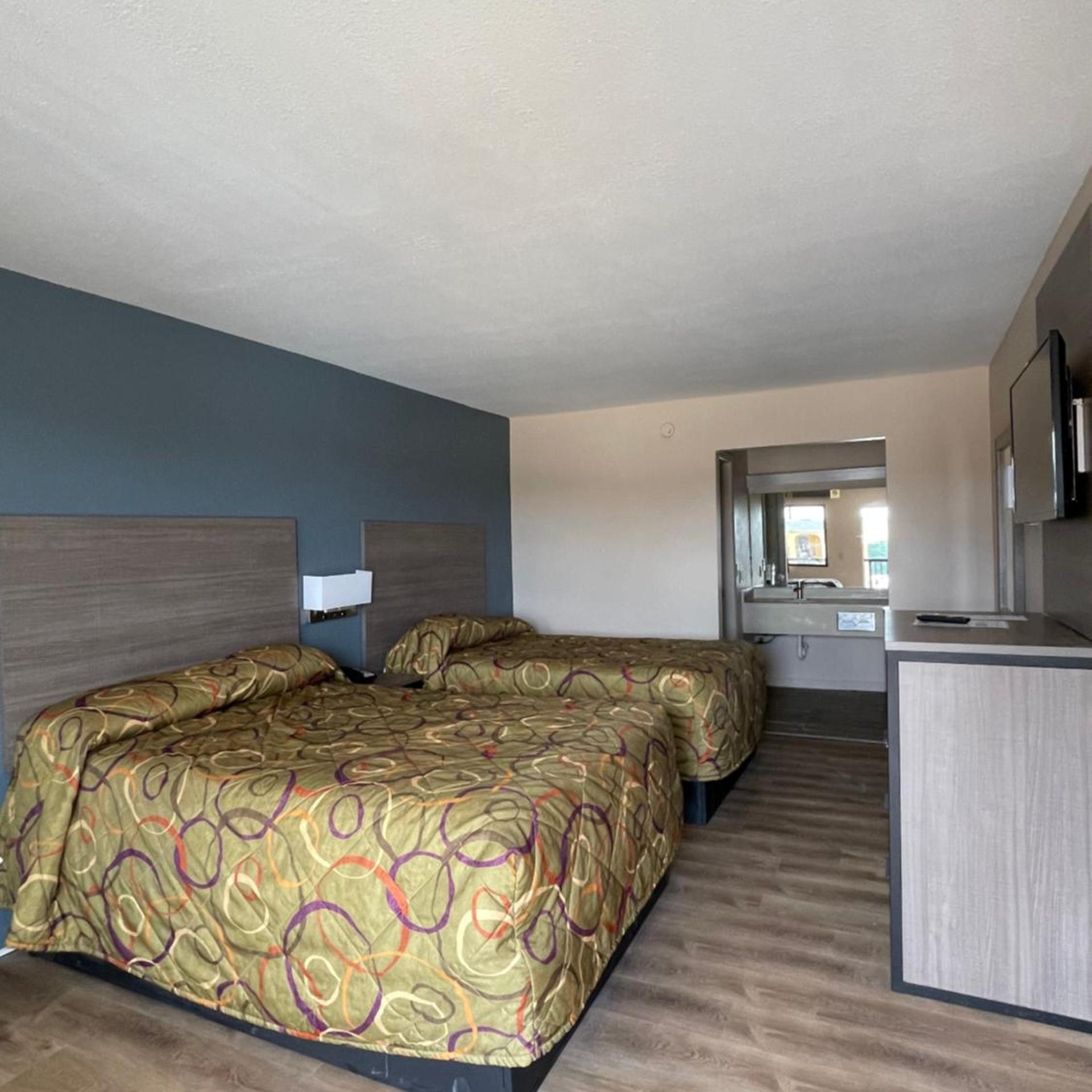 GARDEN INN & SUITES HOGANSVILLE 7/29