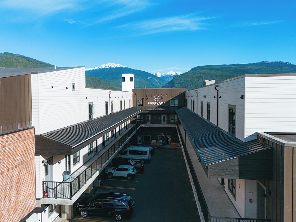 Basecamp Suites Revelstoke 43/50