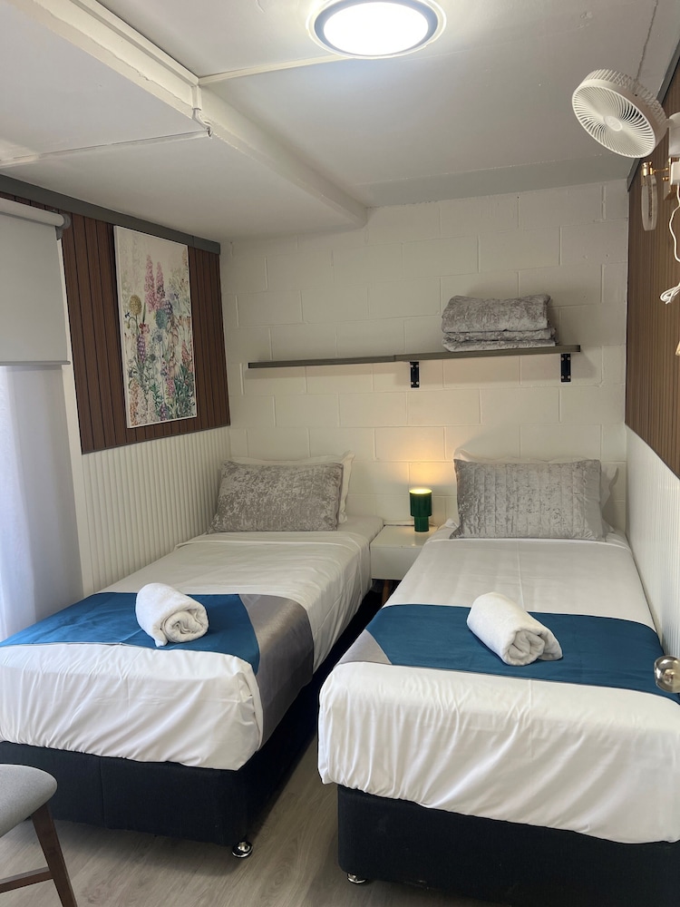 AIRWAY MOTEL 9/50