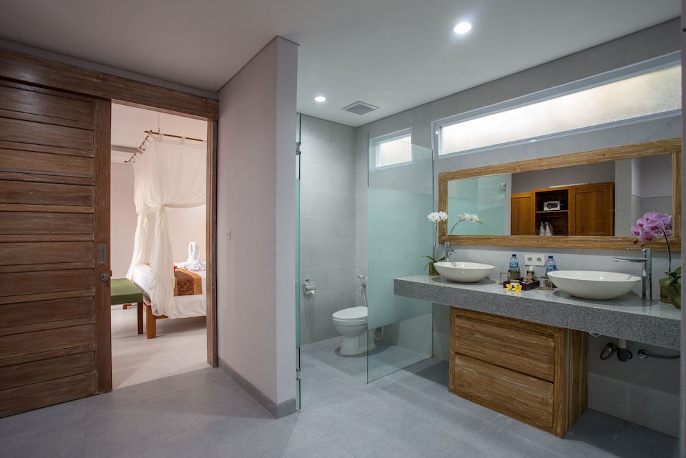 The Awandari Villas Seminyak 55/58