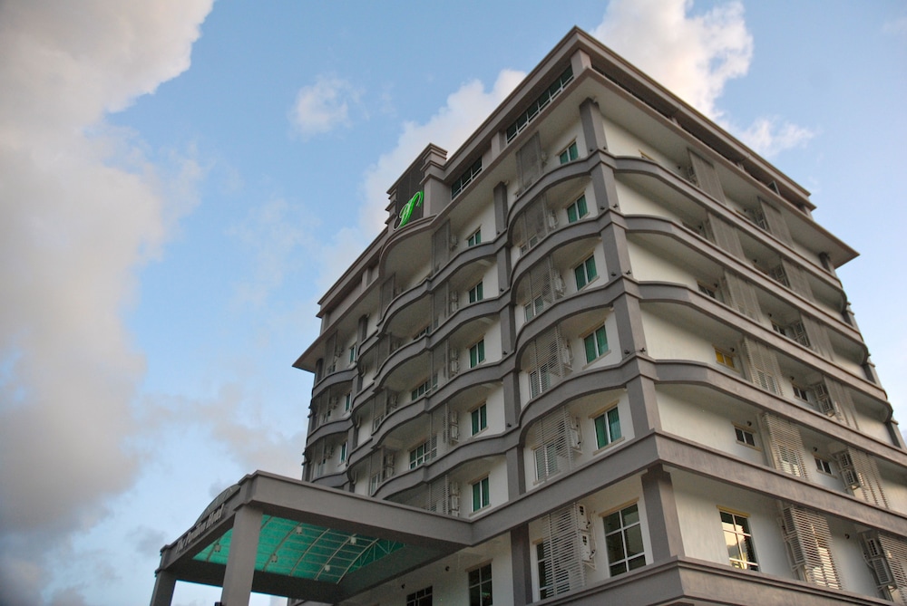 The Pavilion Hotel 5/52