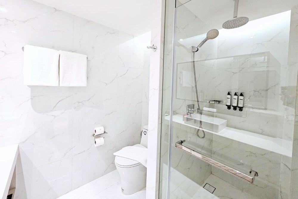 Oakwood Studios Sukhumvit Bangkok 40/42