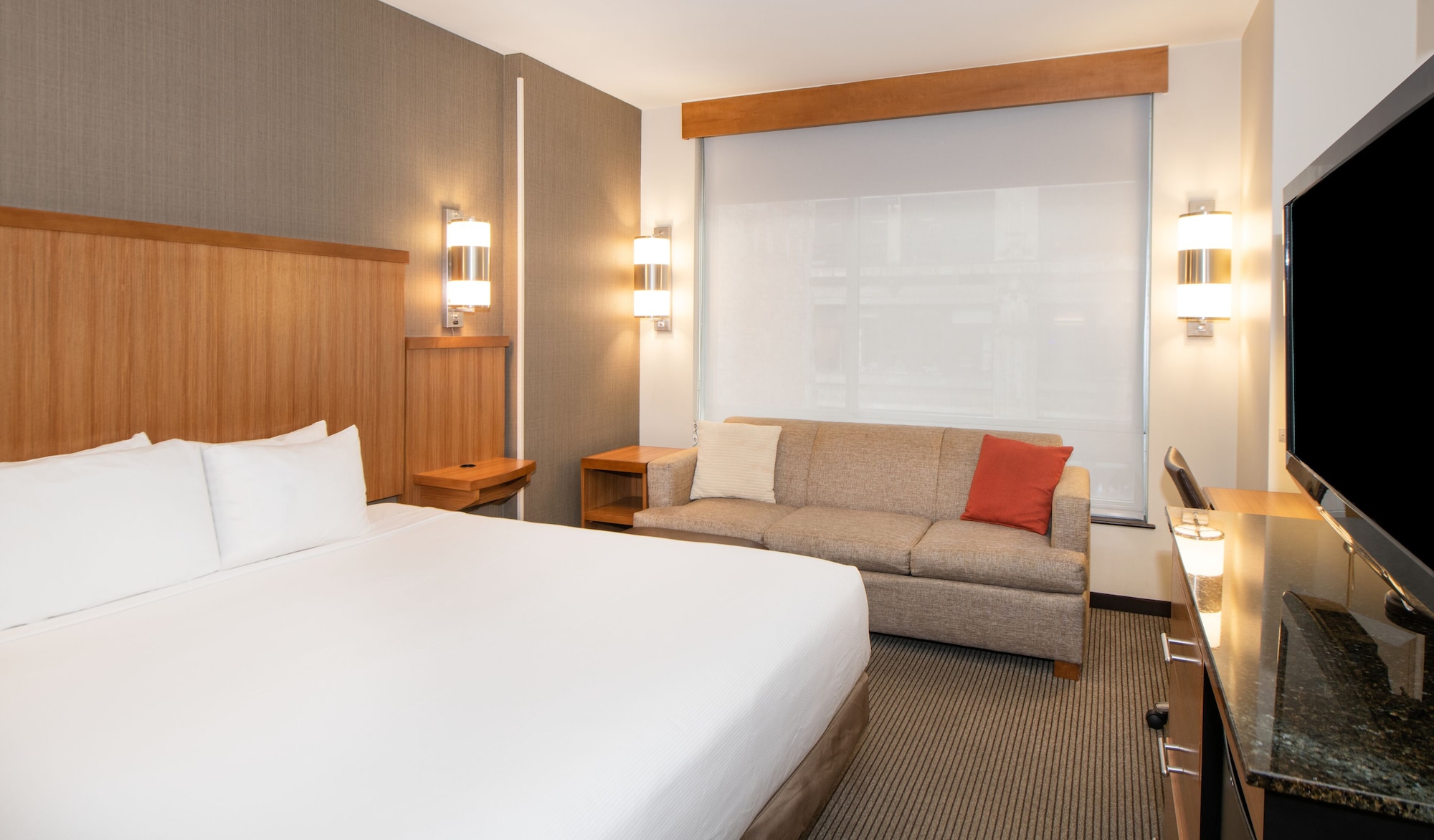 STANDARD, KING BED