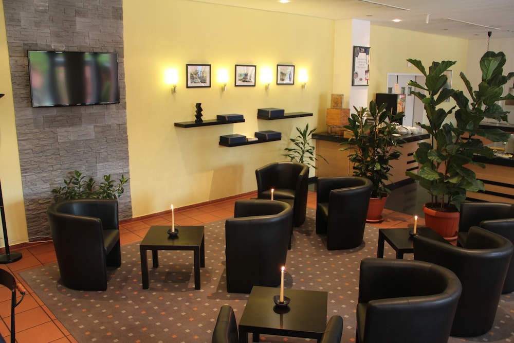 TRYP BY WYNDHAM HALLE 20/31