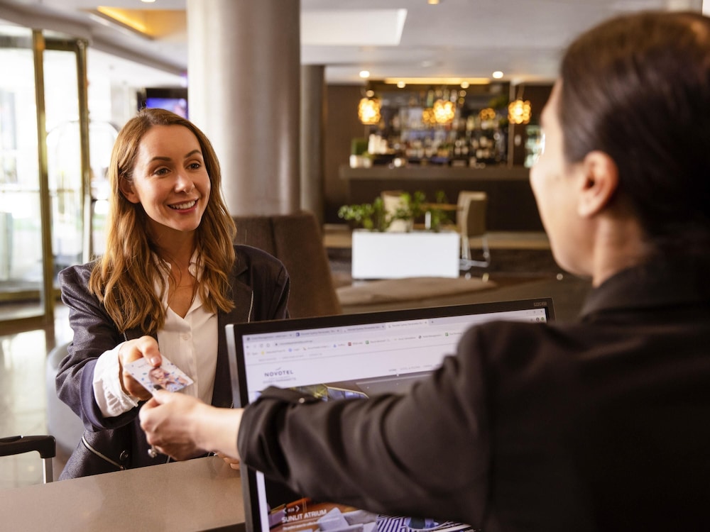 NOVOTEL SYDNEY PARRAMATTA 10/70