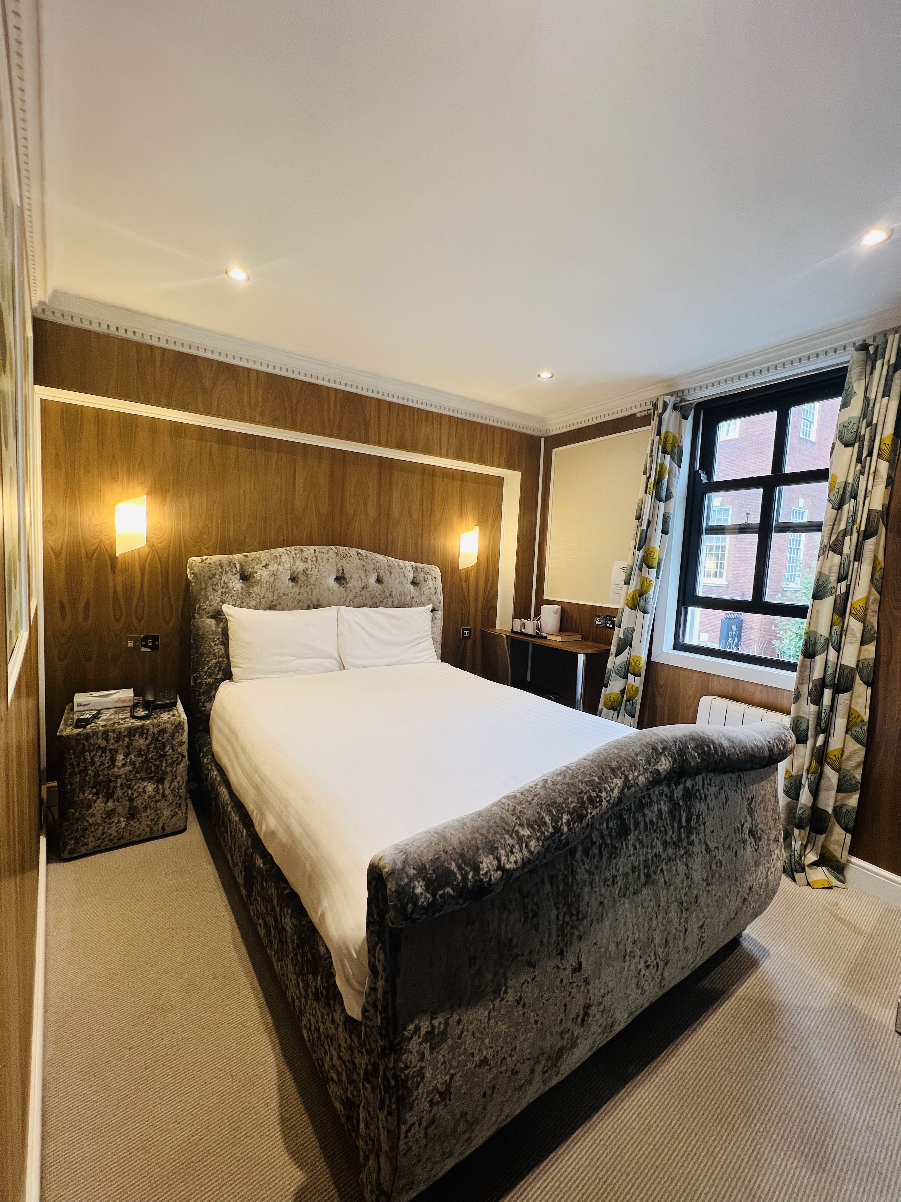غرفة بسرير مزدوج، The Cheshire Hotel 3/5
