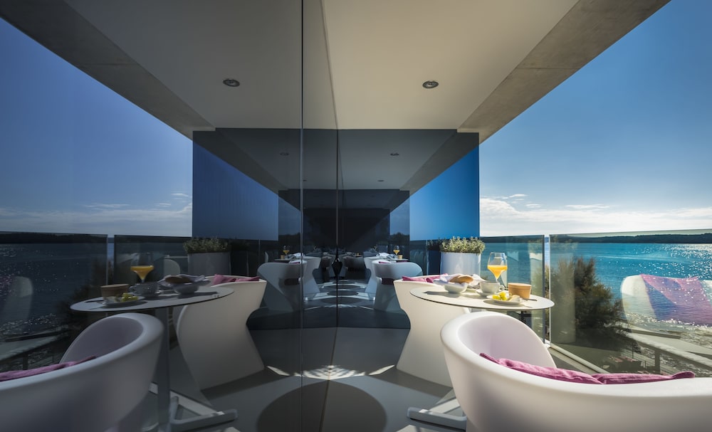 Rivalmare Boutique Hotel 36/50