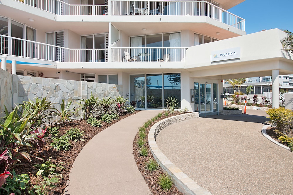 Meridian Tower Apartments 3/50