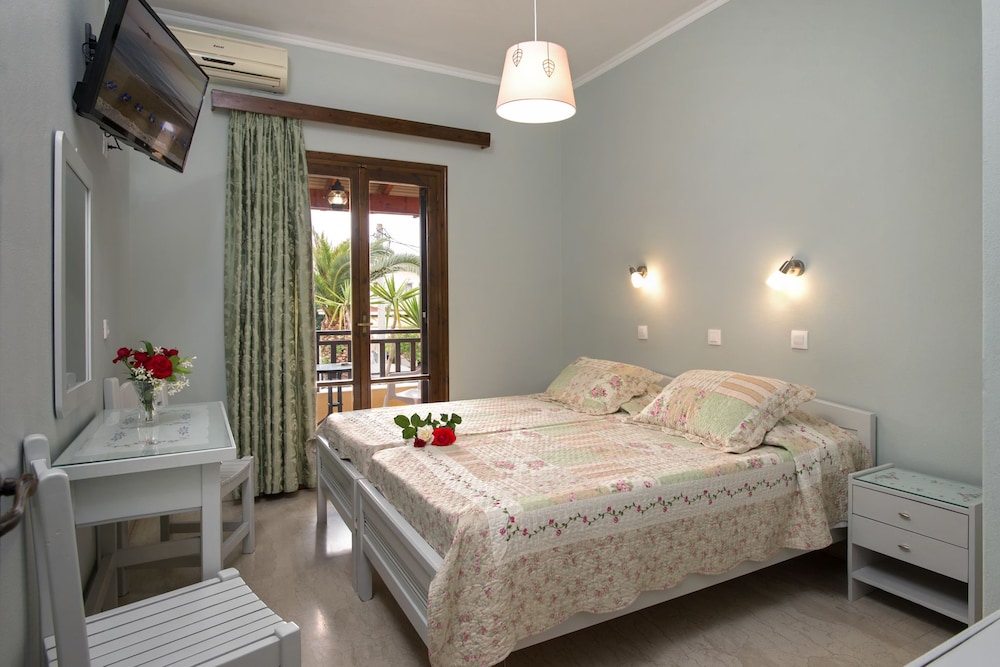 VILLA ELENI 14/44
