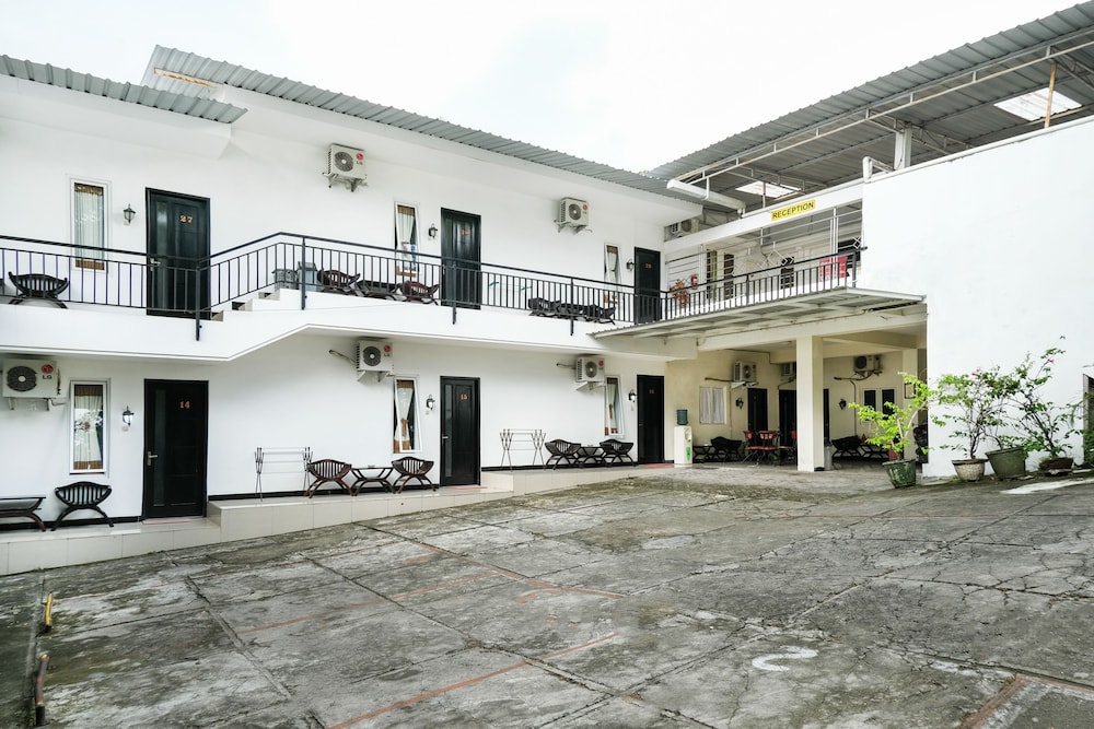 Oyo 409 Pondok Helomi 29/30