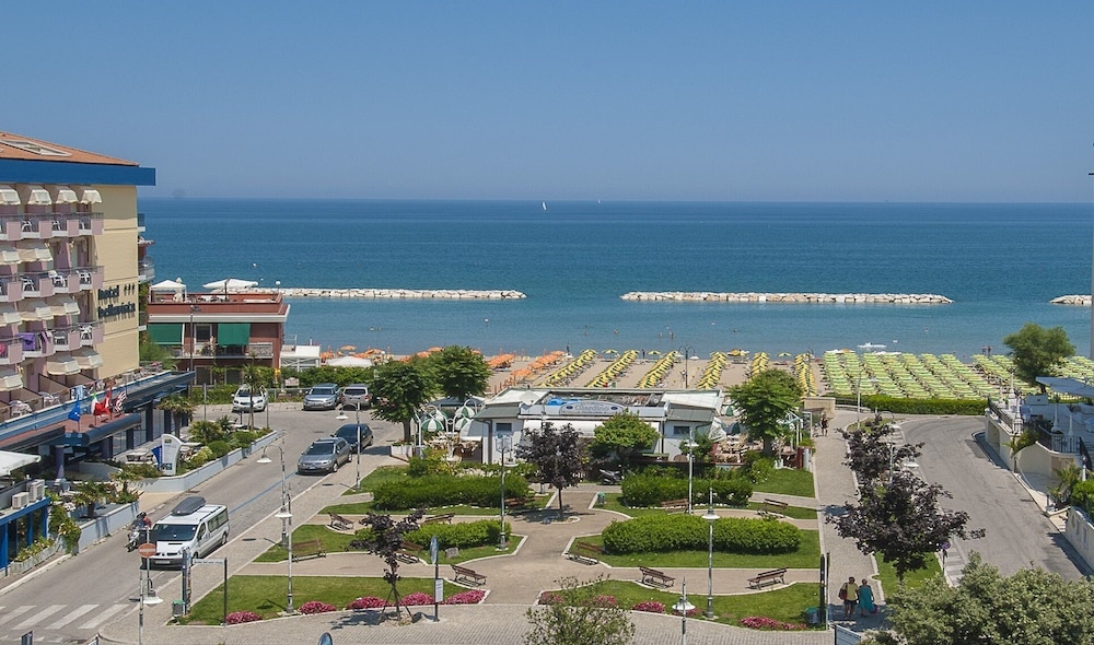 Hotel Losanna Gabicce Mare 57/59