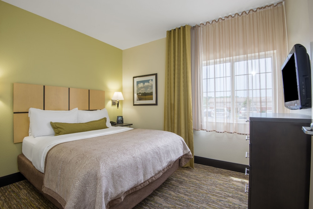 Candlewood Suites Jefferson City 13/52