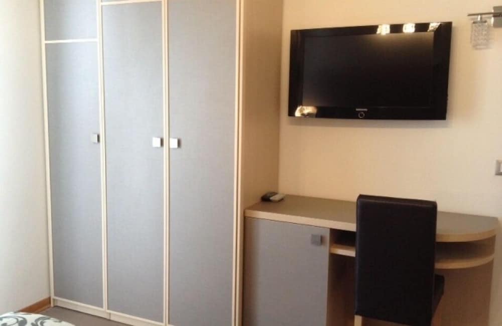 Hotel Villa Paola 50/53