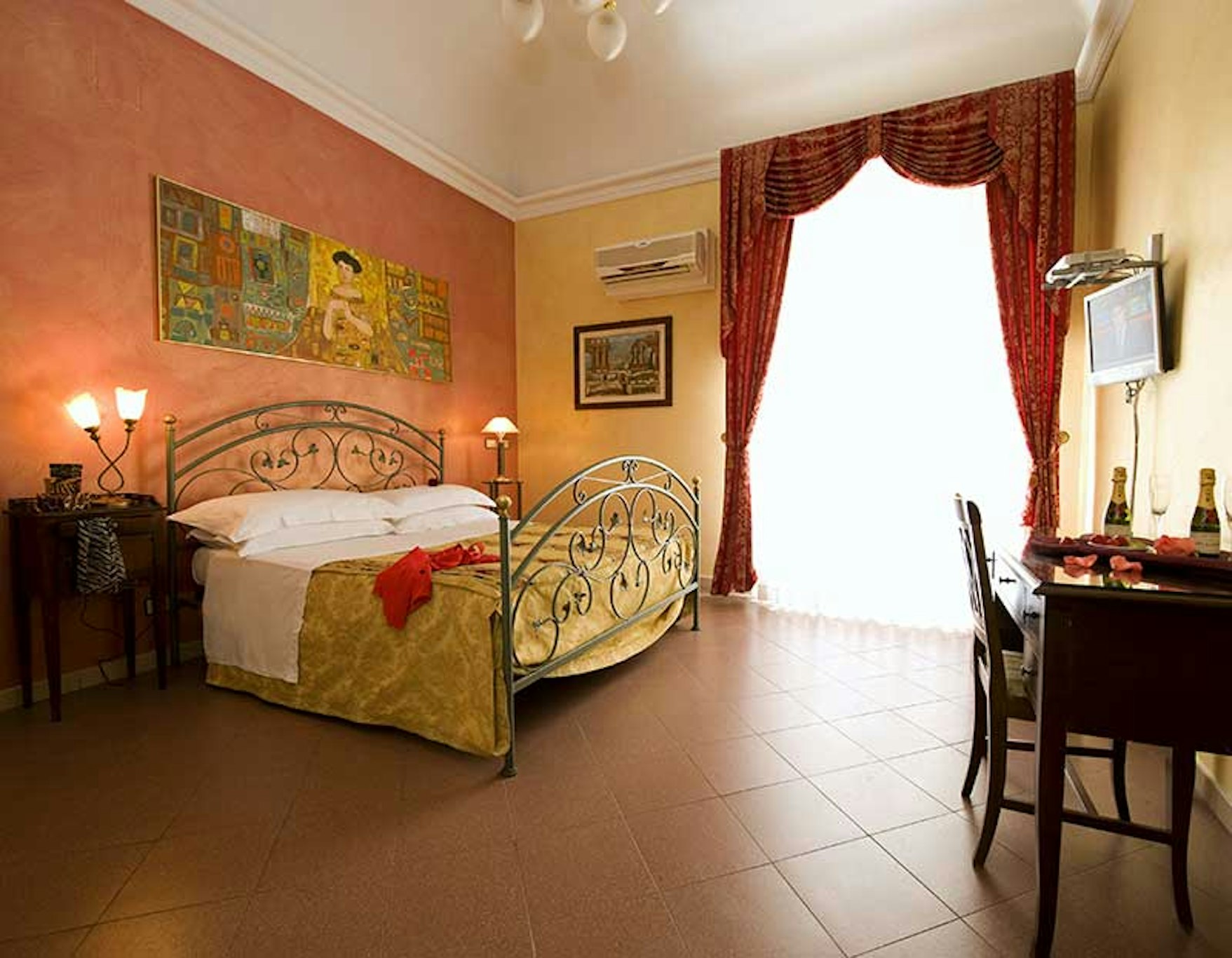 Joli Hotel 14/50