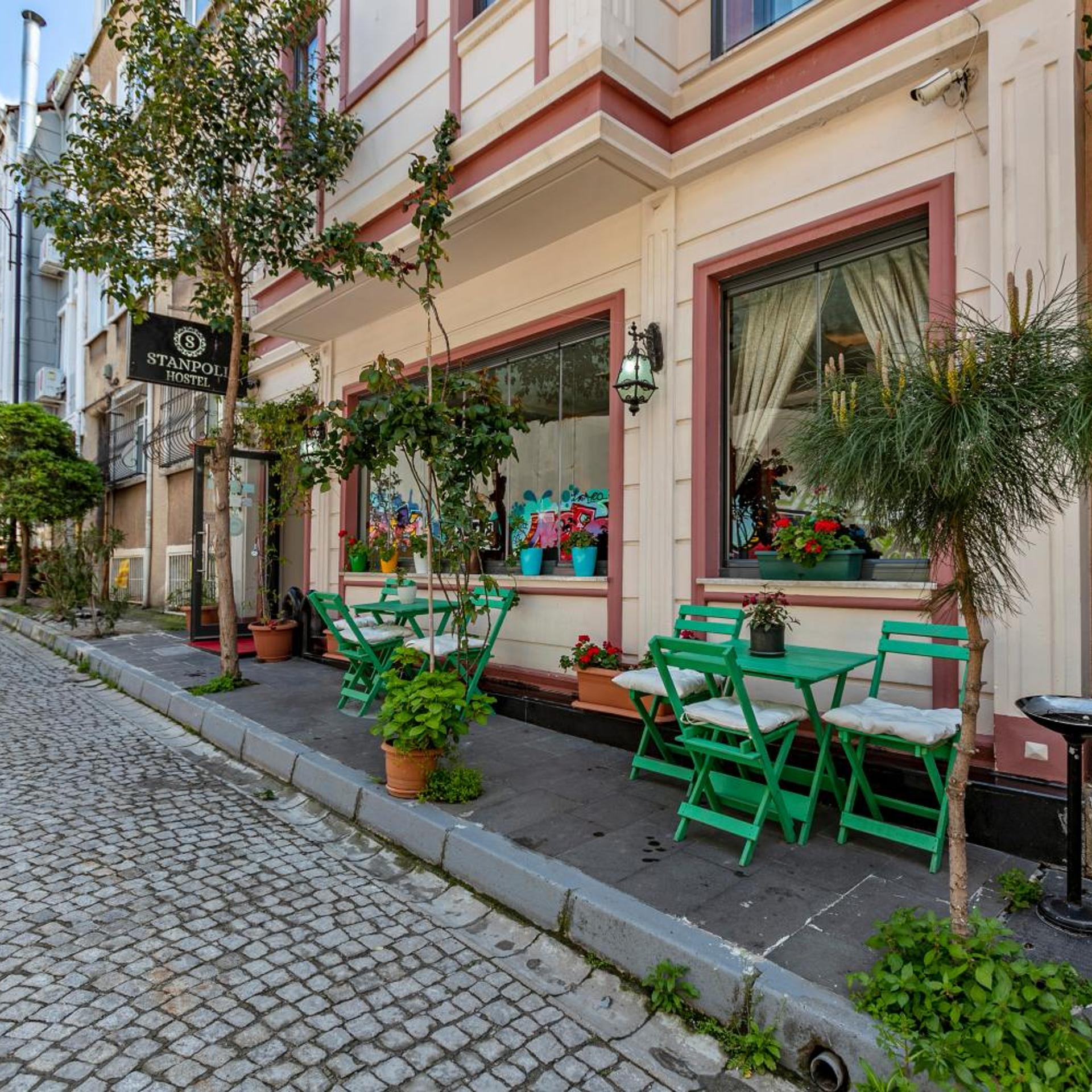 Stanpoli Hotel 47/55