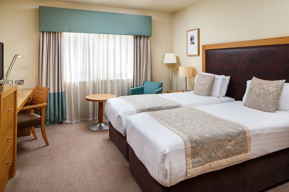 MERCURE SHEFFIELD PARKWAY 16/50
