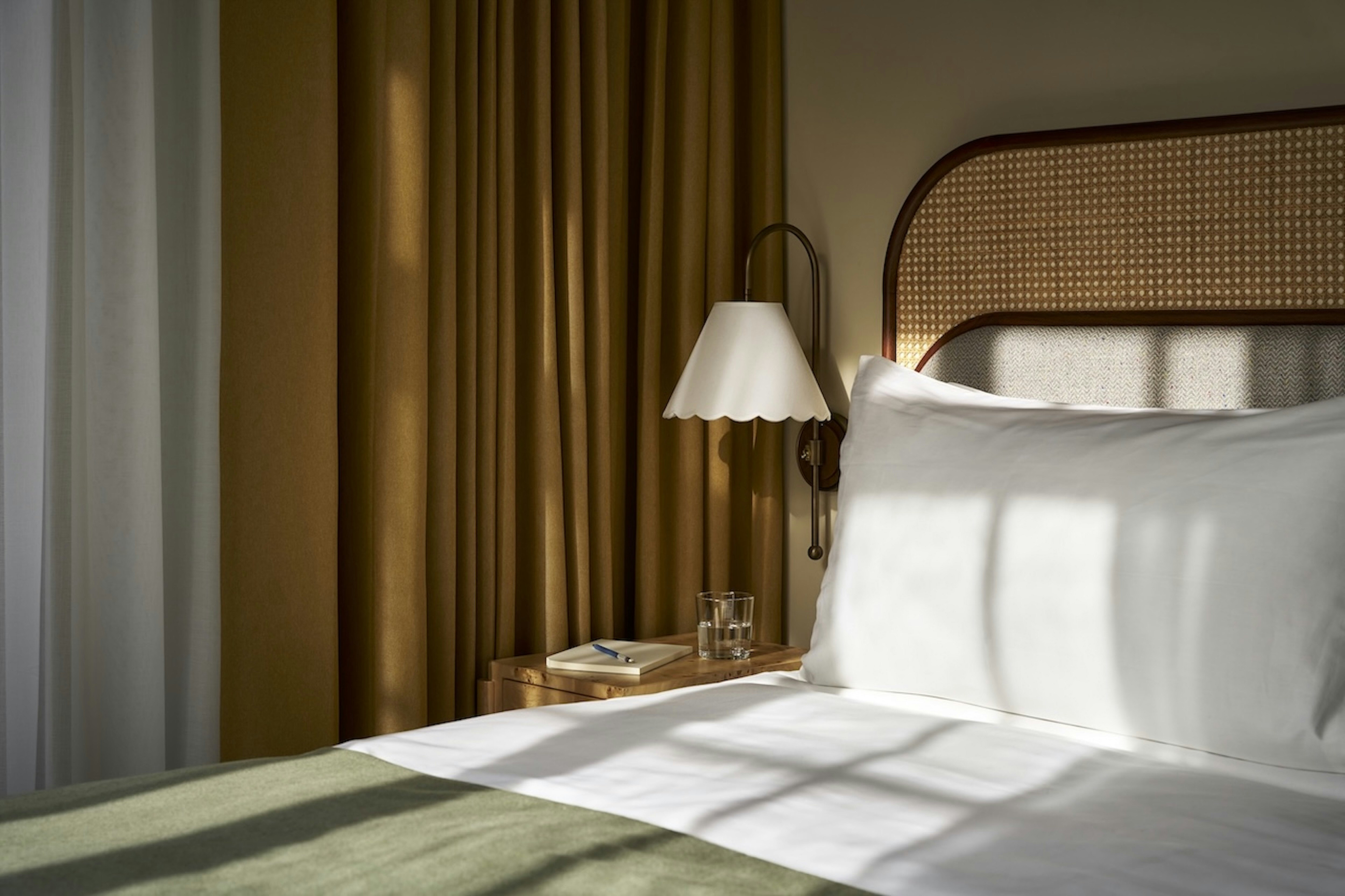 Cincinnati's Fidelity Hotel 23/50