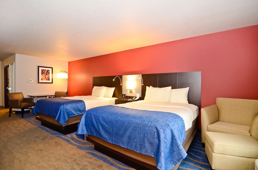 Astoria Hotel and Event Center 25/61