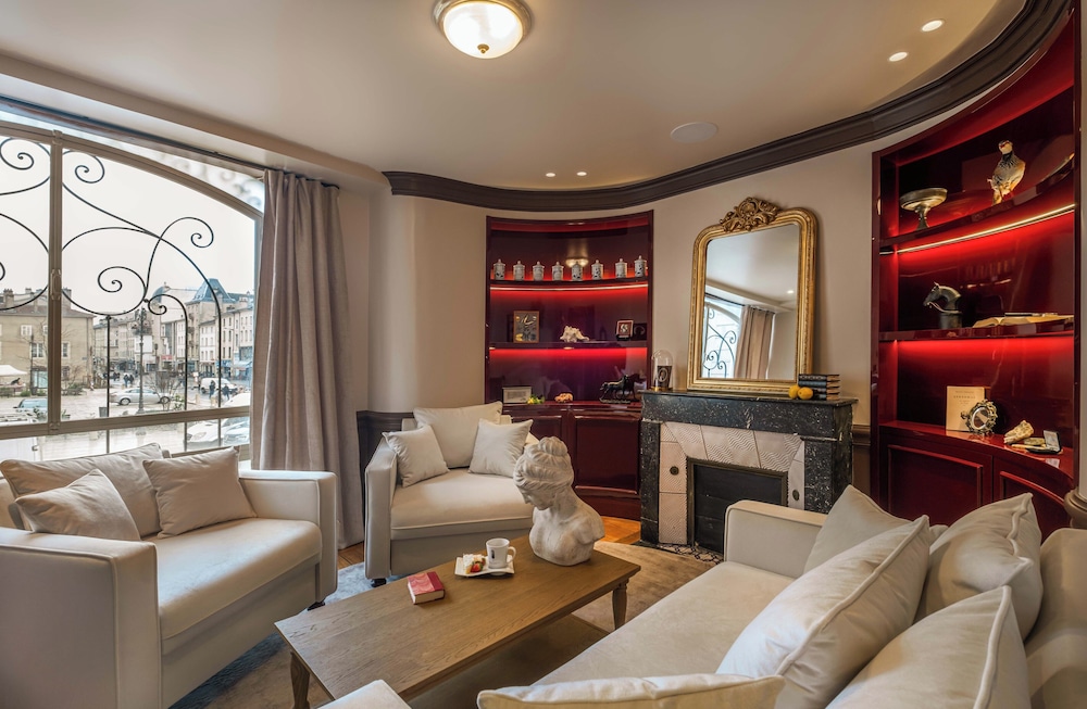 Hotel Des Prelats 33/50
