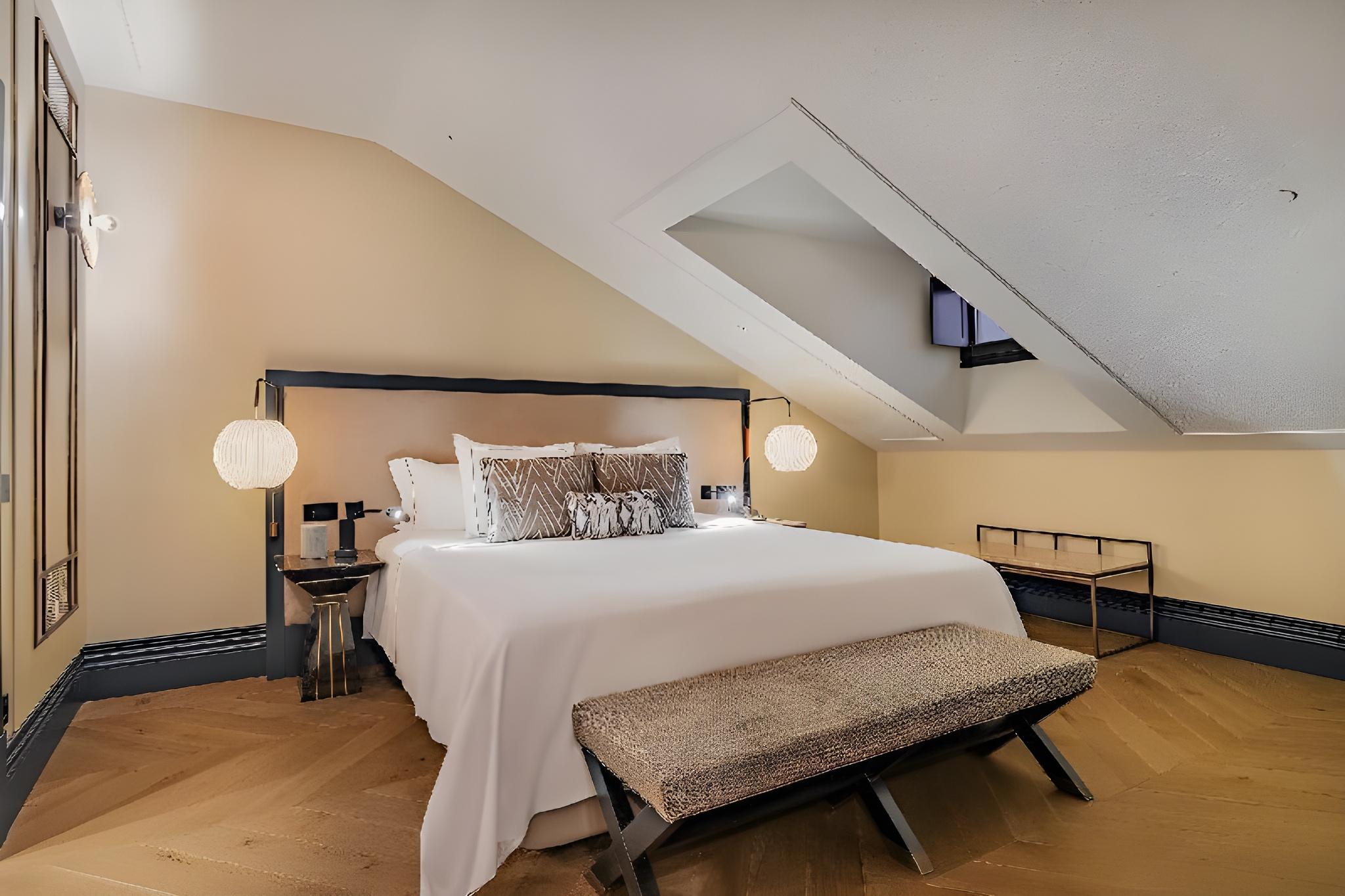Master, Suite