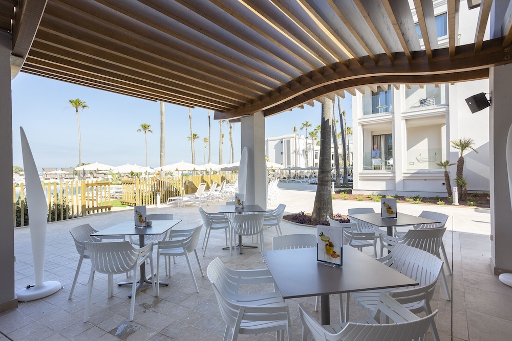 Hipotels Barrosa Park 48/71