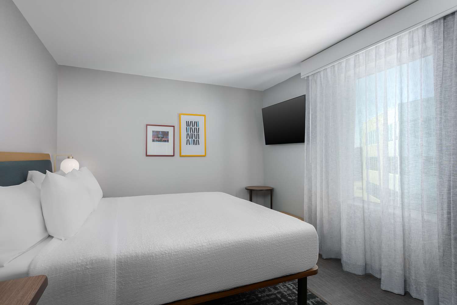 Efficiency, Suite, King Bed, Bathtub, Accessible