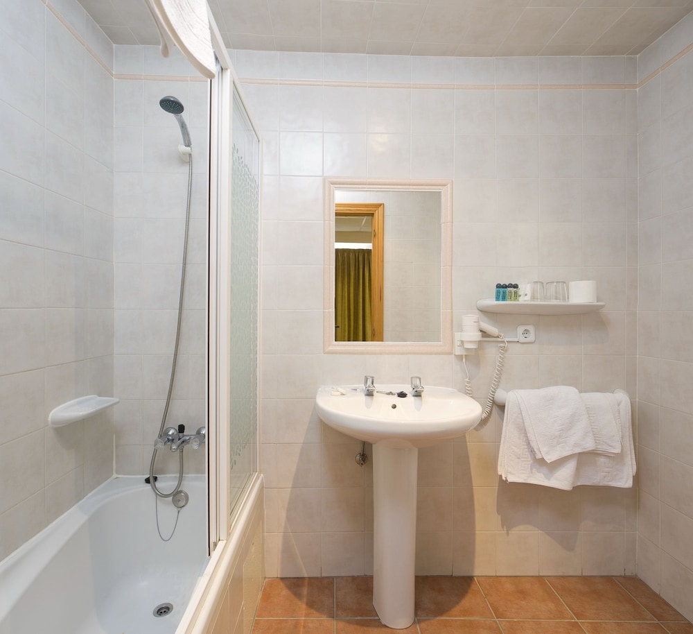 Hostal Adelino 20/22