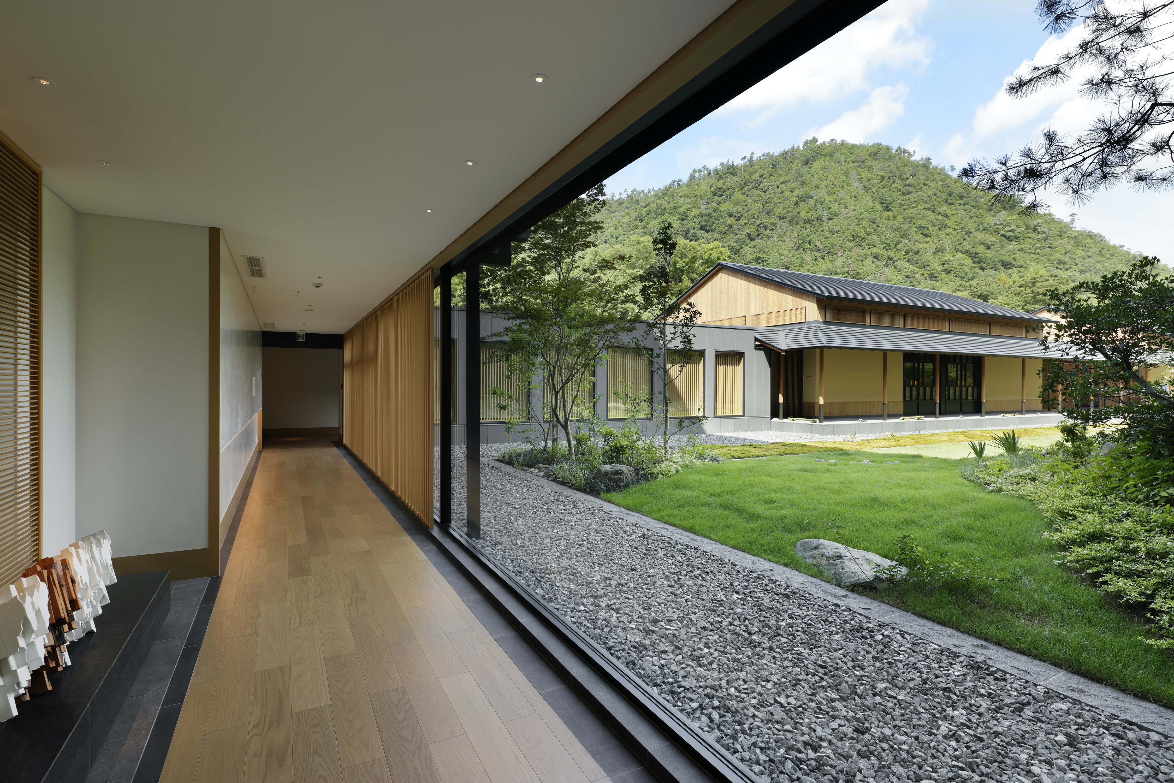 ROKU Kyoto, LXR Hotels & Resorts 72/78