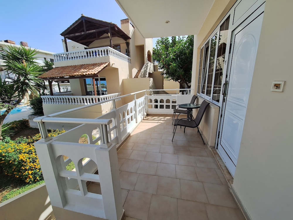 Perla Beach 54/60