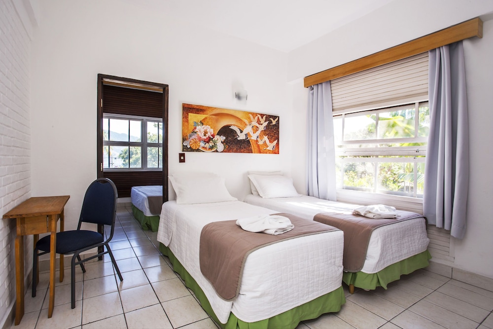 Ilhabela Hotel 17/50