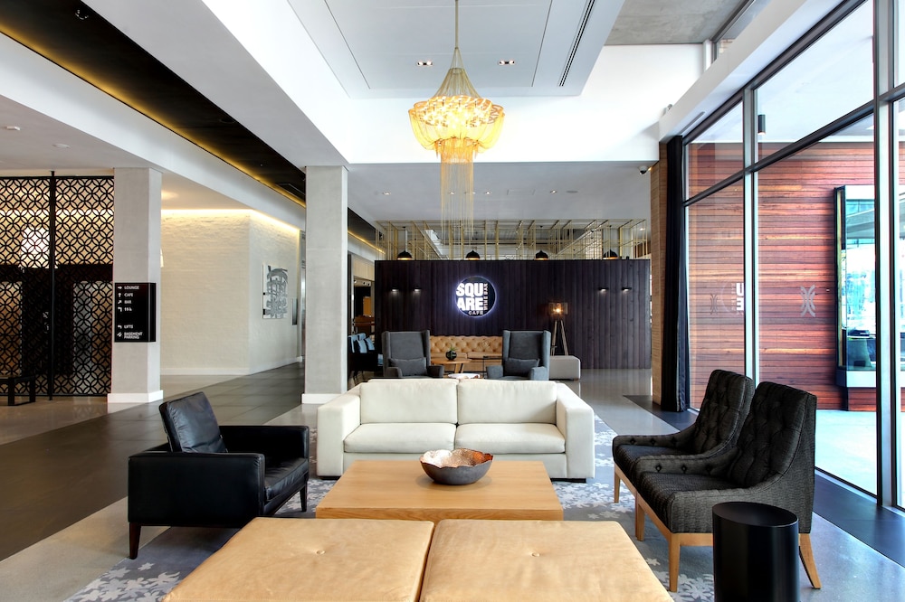 Century City Hotel Urban Square 30/46