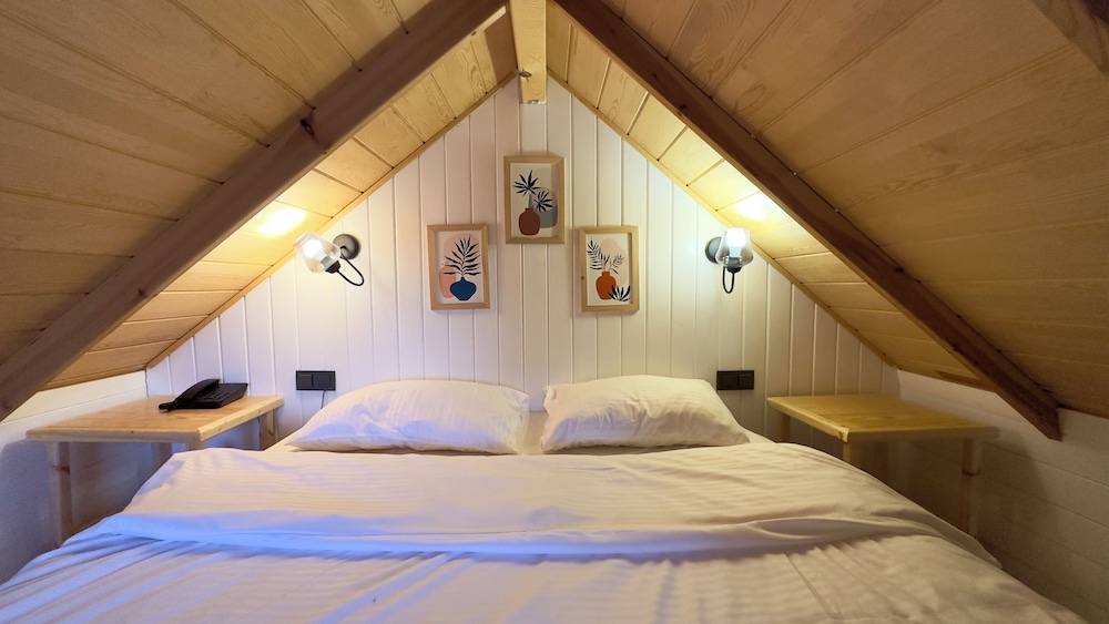 Pentalow Cabin 11/50